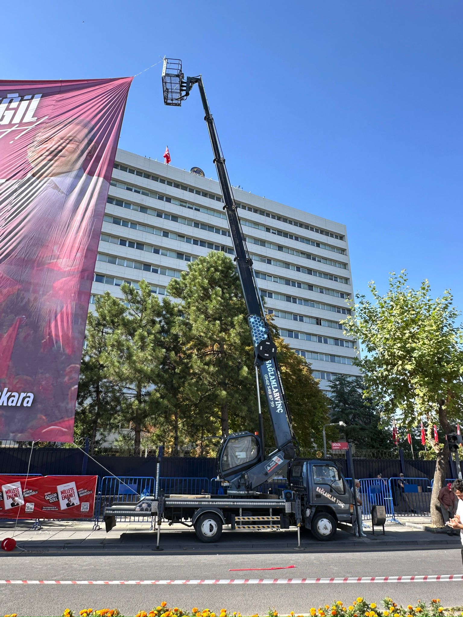 Ankara 35 tonluk vinç Projesi - Sağlamlar Vinç Hizmetleri